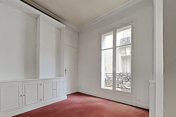 2 rooms apartment in Paris (75016)